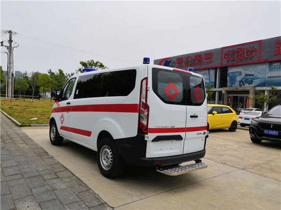 江鈴V362自動檔救護(hù)車(短軸低頂行政版) 江鈴V362自動檔救護(hù)車(短軸低頂行政版)