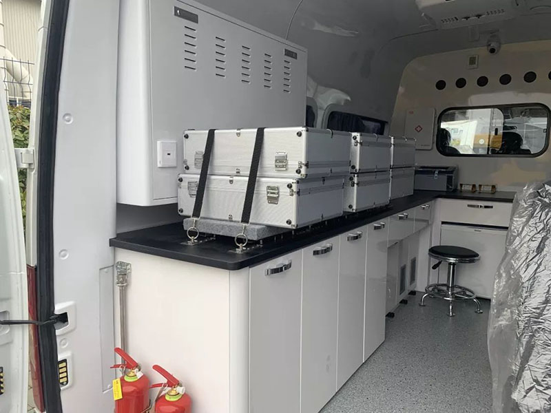 大通、福特土壤快速檢測車 大通、福特土壤快速檢測車