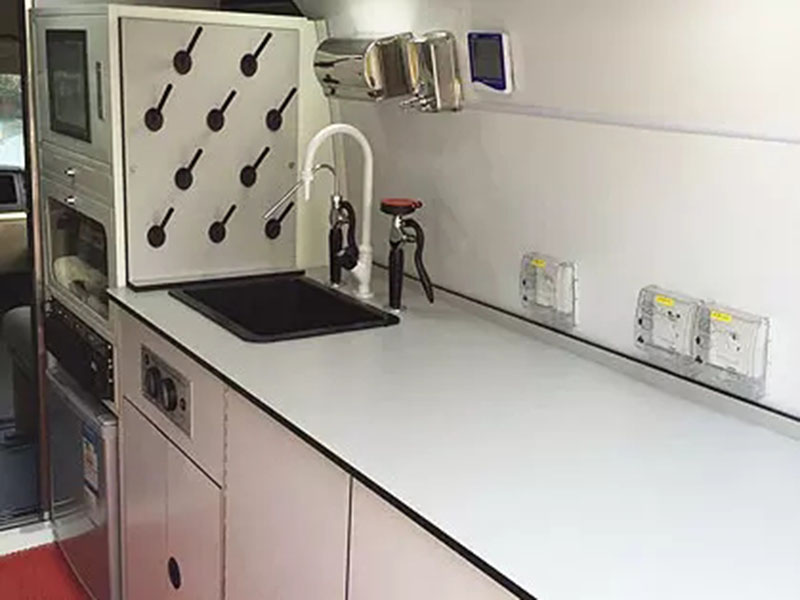 移動(dòng)水質(zhì)監(jiān)測車 移動(dòng)水質(zhì)監(jiān)測車