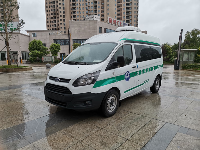 福特新全順國(guó)六水質(zhì)檢測(cè)車(chē)