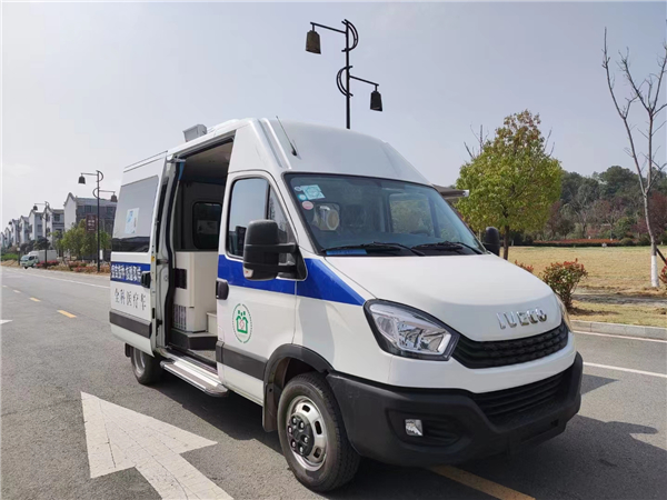 全科醫(yī)療車(chē)