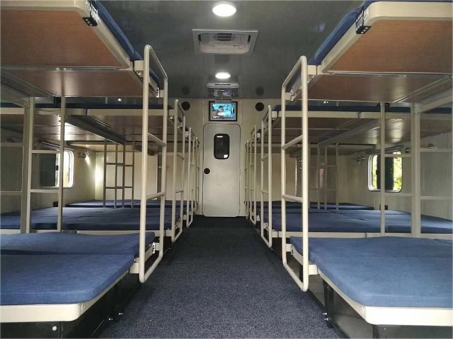 重汽豪沃T5G24人宿營車 重汽豪沃T5G24人宿營車