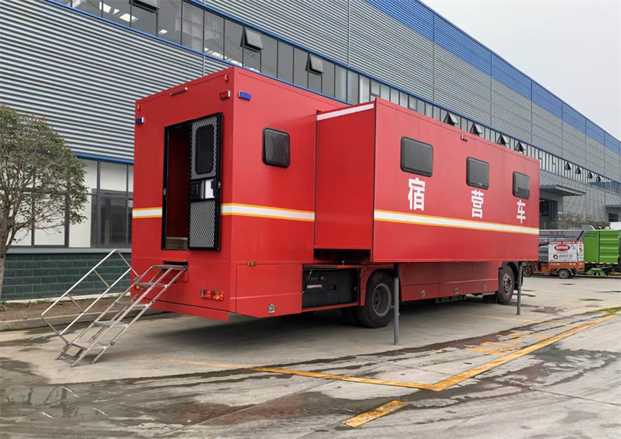 重汽豪沃28人雙拓展宿營車 重汽豪沃28人雙拓展宿營車