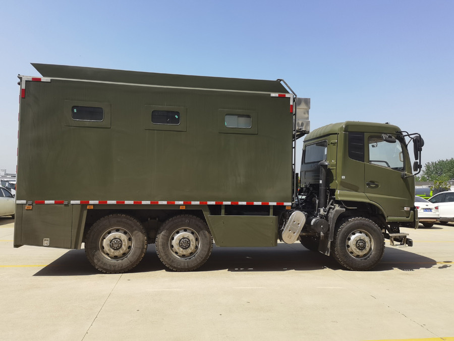 東風(fēng)六驅(qū)200人越野炊事車 東風(fēng)六驅(qū)200人越野炊事車