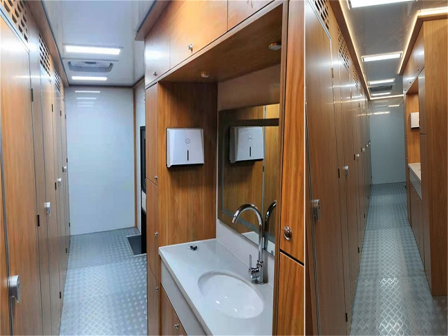 東風天錦7蹲位環保廁所車 東風天錦7蹲位環保廁所車