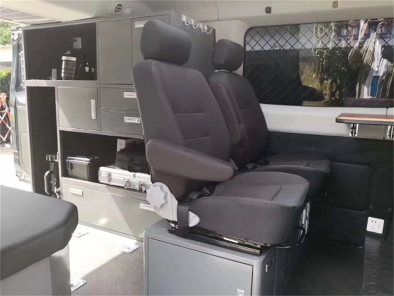 依維柯歐勝無人機指揮車 依維柯歐勝無人機指揮車