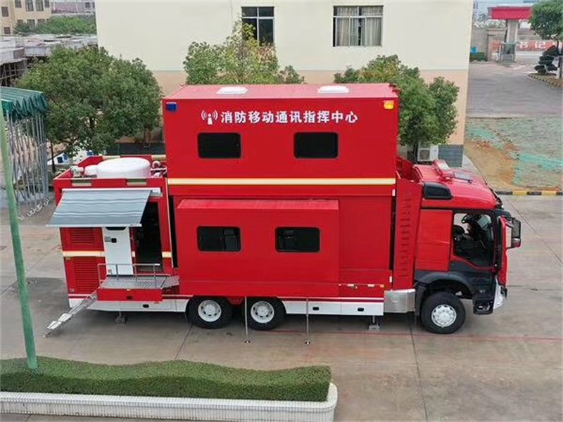 奔馳U4000指揮車 奔馳U4000指揮車