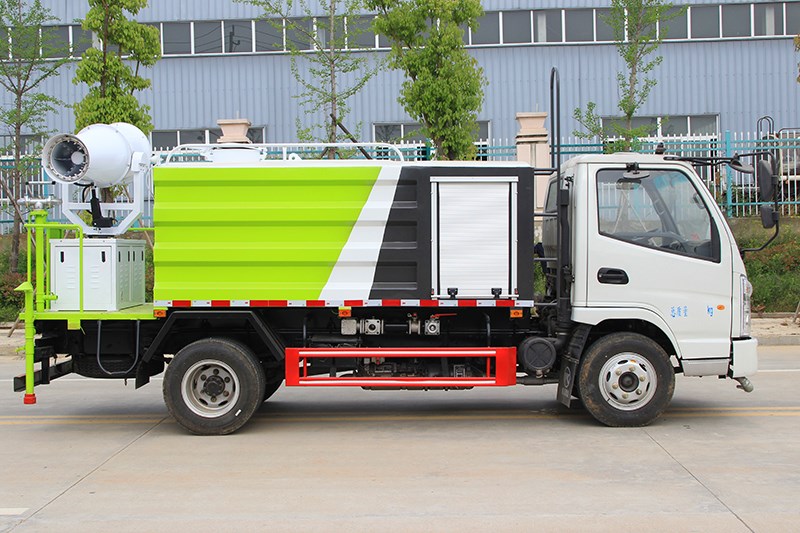 國(guó)六凱馬 藍(lán)牌 5噸 抑塵車(chē) 國(guó)六凱馬 藍(lán)牌 5噸 抑塵車(chē)