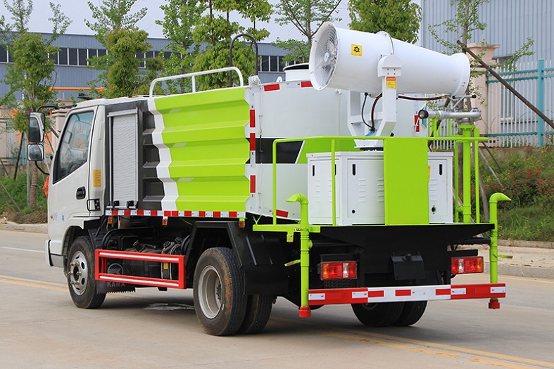 凱馬藍牌5噸多功能抑塵車 凱馬藍牌5噸多功能抑塵車