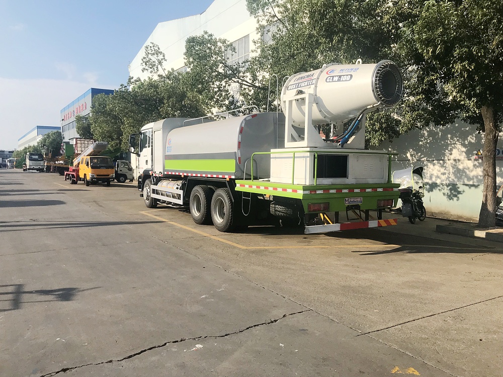 重汽汕德卡后雙橋霧炮車(chē)國(guó)六16立方/50-120米霧炮 重汽汕德卡后雙橋霧炮車(chē)國(guó)六16立方/50-120米霧炮