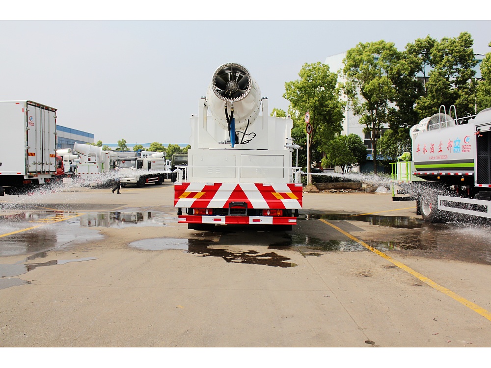 東風華神T5噴霧霧炮車國六10立方/50-100米霧炮 東風華神T5噴霧霧炮車國六10立方/50-100米霧炮