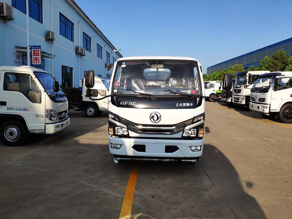 國(guó)六5立方東風(fēng)D6 灑水車 國(guó)六5立方東風(fēng)D6 灑水車