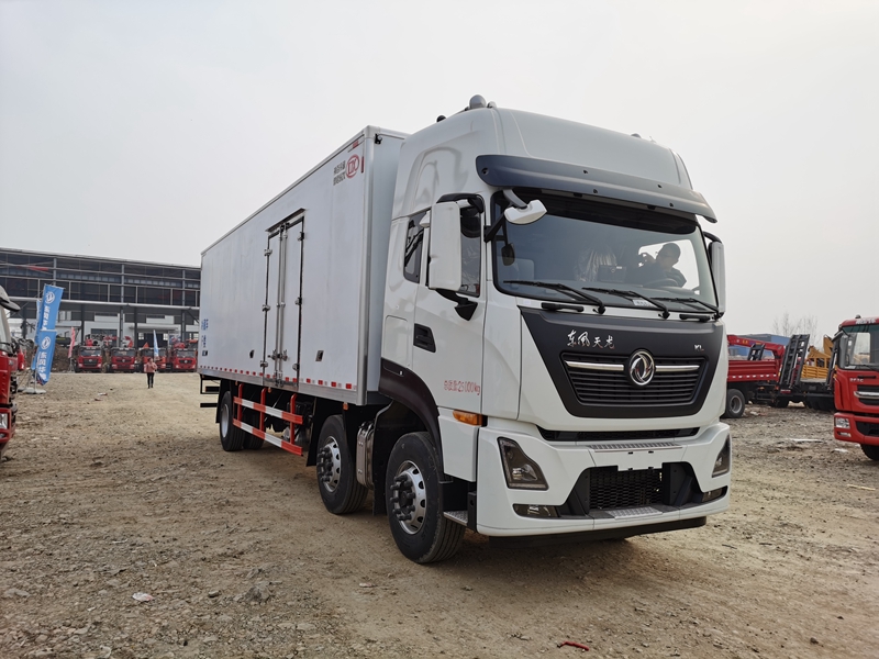 東風天龍KL小三軸冷藏車 東風天龍KL小三軸冷藏車