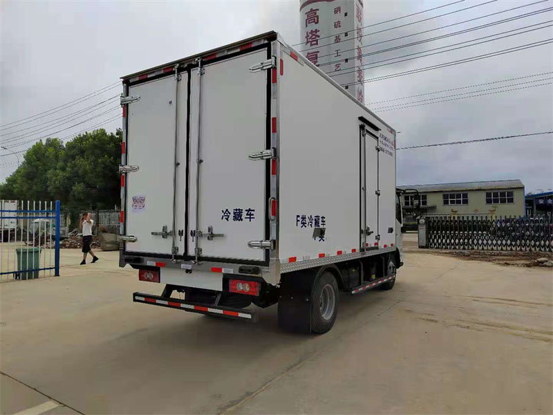 國六 福田歐馬可4.2米130馬力冷藏車 國六 福田歐馬可4.2米130馬力冷藏車