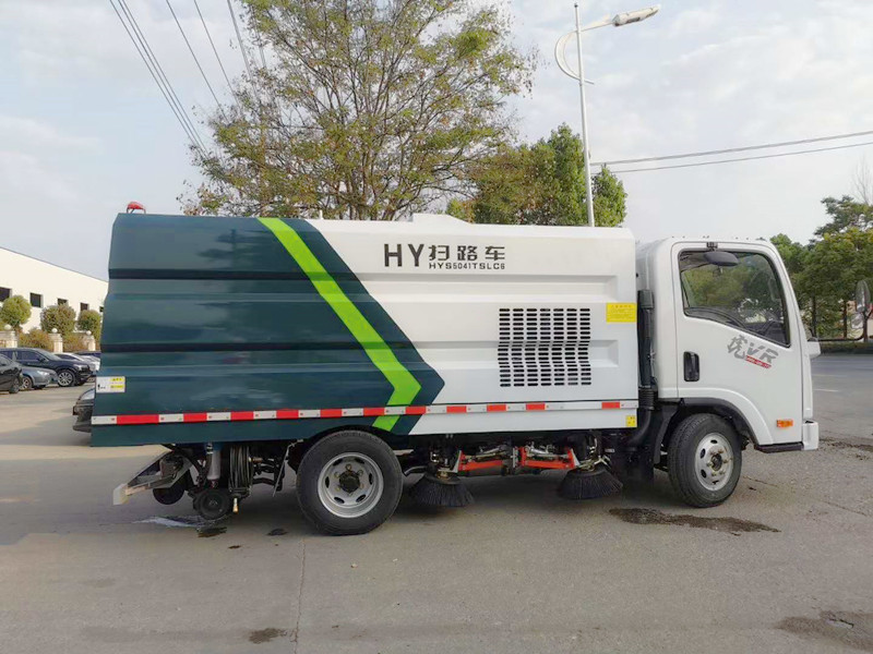 國六3方塵箱 0.8方水箱 藍牌解放掃路車 國六3方塵箱 0.8方水箱 藍牌解放掃路車