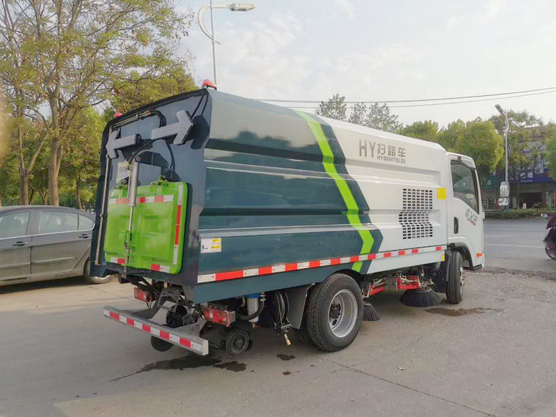 國六3方塵箱 0.8方水箱 藍牌解放掃路車 國六3方塵箱 0.8方水箱 藍牌解放掃路車