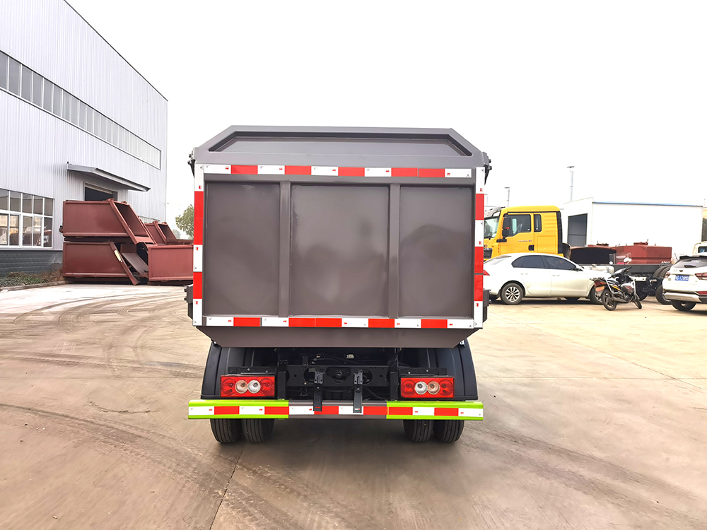 福田5方側裝掛桶垃圾車 福田5方側裝掛桶垃圾車