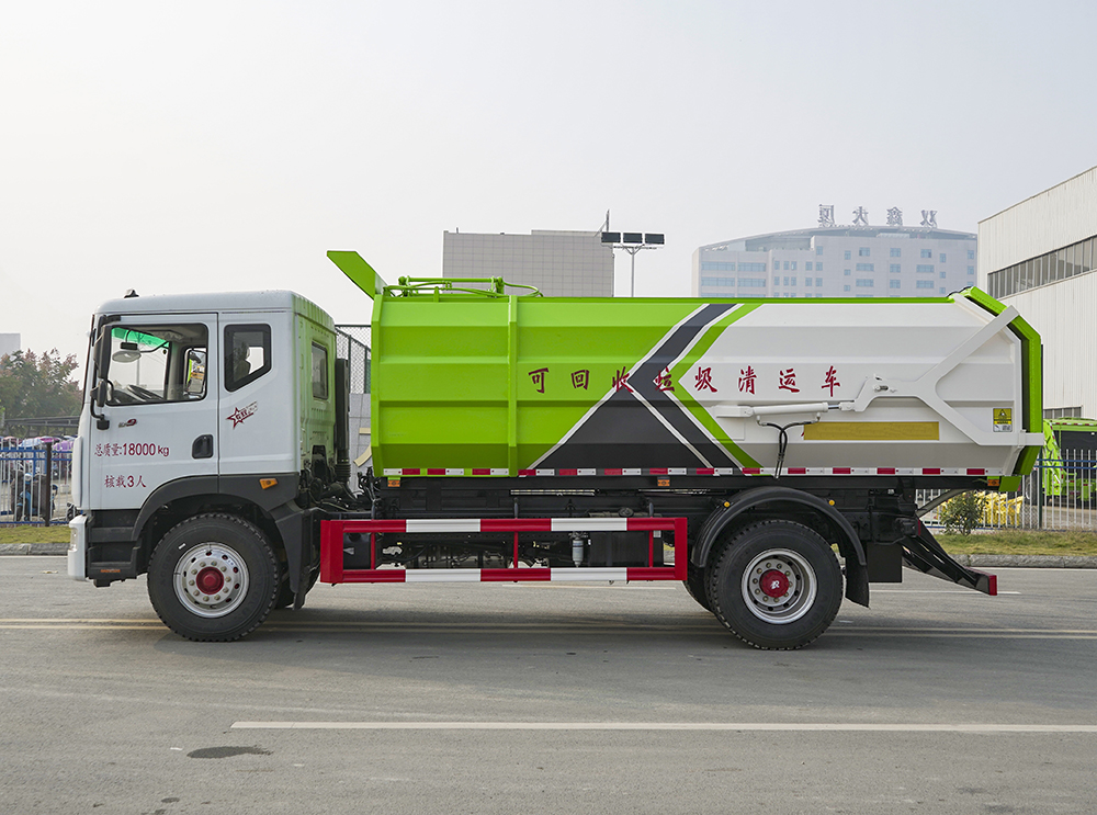 東風D9掛桶垃圾車 東風D9掛桶垃圾車