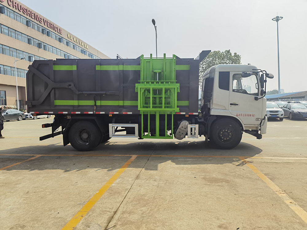 東風天錦掛桶垃圾車 東風天錦掛桶垃圾車