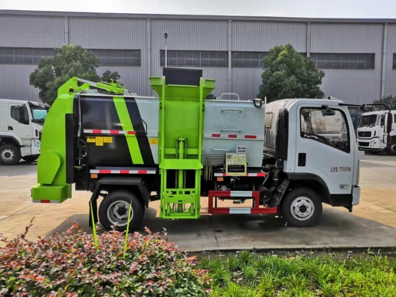 東風華神餐廚垃圾車 東風華神餐廚垃圾車