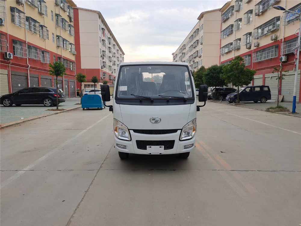 國六3方 藍牌躍進 勾臂垃圾車 國六3方 藍牌躍進 勾臂垃圾車