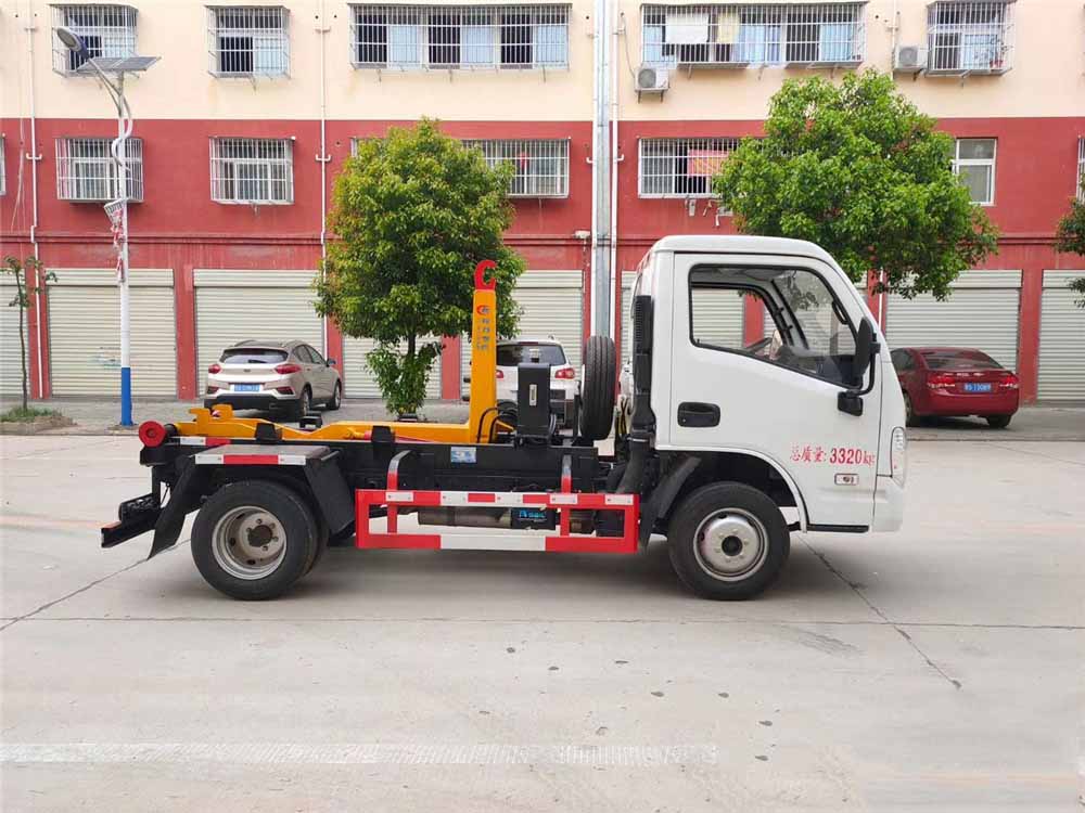 國六3方 藍牌躍進 勾臂垃圾車 國六3方 藍牌躍進 勾臂垃圾車