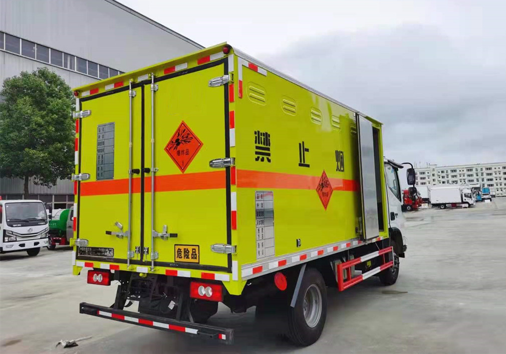 福田奧鈴4.08米貨廂爆破器材運輸車 福田奧鈴4.08米貨廂爆破器材運輸車
