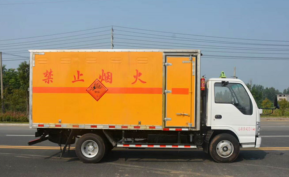 慶鈴五十鈴4米1(藍(lán)牌)爆破器材車 慶鈴五十鈴4米1(藍(lán)牌)爆破器材車