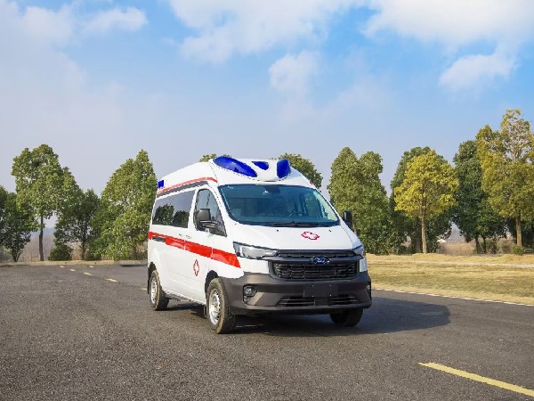 江鈴全順V362 救護(hù)車(chē)