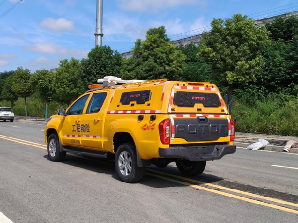 四驅(qū)皮卡1800方排水救險車 四驅(qū)皮卡1800方排水救險車