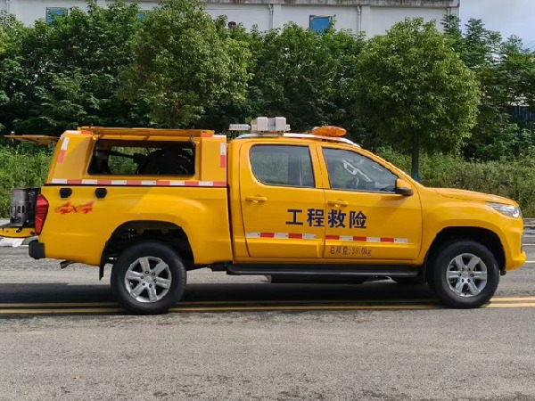 四驅(qū)皮卡1800方排水救險車 四驅(qū)皮卡1800方排水救險車